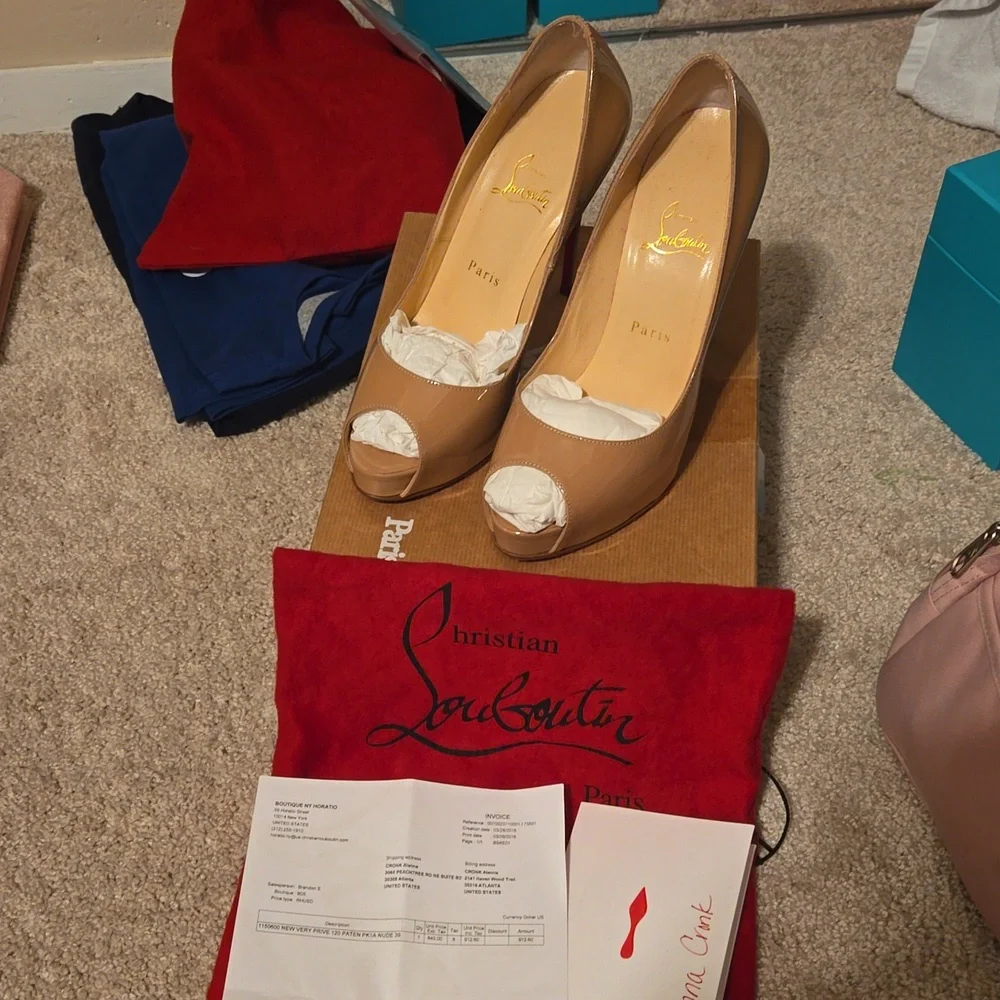Gently worn CL heels - Picture 1 of 13